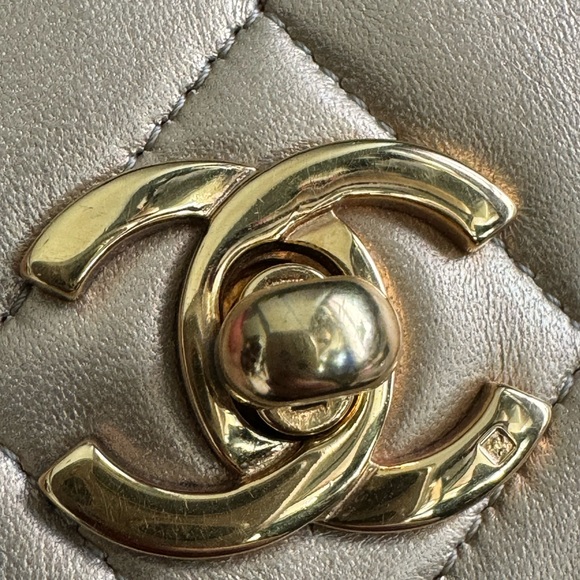 Chanel metallic lambskin quilted mini *PRICE is FIRM* - Picture 12 of 16